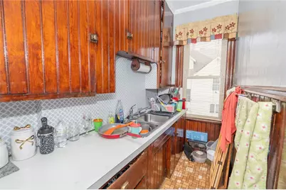 1060 Park Avenue, Woonsocket, RI 02895 - Photo 22