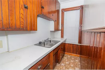 1060 Park Avenue, Woonsocket, RI 02895 - Photo 10