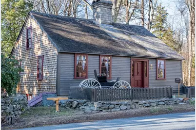 1724 South Road, South Kingstown, RI 02879 - Photo 1