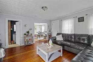 50 Jefferson Ave, Pawtucket, RI 02860 - Photo 6