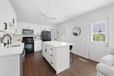 51 Old Oak Avenue, Cranston, RI 02920 - Photo 14