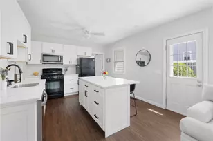 51 Old Oak Ave, Cranston, RI 02920 - Photo 14