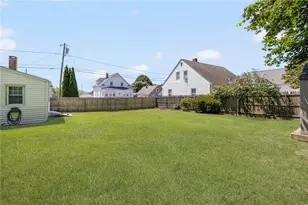 51 Old Oak Ave, Cranston, RI 02920 - Photo 34