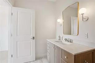 4 Lookout Ln, Portsmouth, RI 02871 - Photo 32