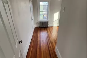 34 Heroux Ave, Woonsocket, RI 02895 - Photo 8