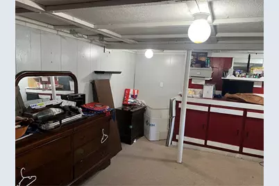 35 Welfare Avenue, Warwick, RI 02888 - Photo 32