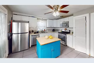 35 Welfare Avenue, Warwick, RI 02888 - Photo 12