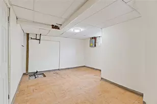 90 Garden St, Cranston, RI 02910 - Photo 36