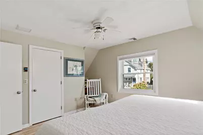 18 Warren Avenue, Middletown, RI 02840 - Photo 24