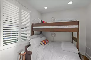 8 Cross St, Newport, RI 02840 - Photo 16