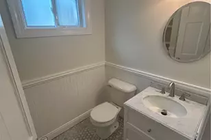 6 Gladding Ct, Newport, RI 02840 - Photo 12