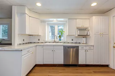 10 Mott Street, Johnston, RI 02919 - Photo 16