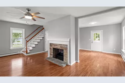 34 Chapin Avenue, Warwick, RI 02889 - Photo 2