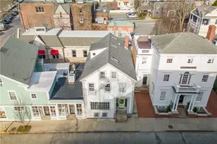 8 Franklin St, Newport, RI 02840 - Photo 2