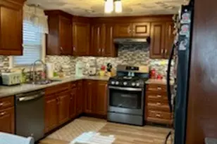 859 Pontiac Ave, Cranston, RI 02910 - Photo 12