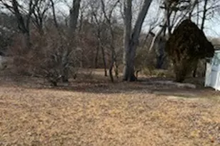 859 Pontiac Ave, Cranston, RI 02910 - Photo 4