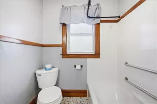 34 Diamond Hill Rd, Hopkinton, RI 02808 - Photo 10