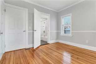 382 Orms St, Providence, RI 02908 - Photo 8