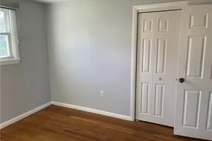 101 Woodland Ave, Cranston, RI 02920 - Photo 12