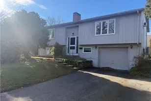 15 Bliss Mine Rd, Middletown, RI 02842 - Photo 14