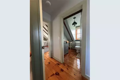 9 Thames Street, Newport, RI 02840 - Photo 24