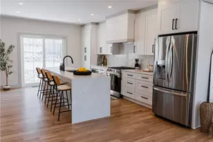 299 Jastram St, Providence, RI 02908 - Photo 6