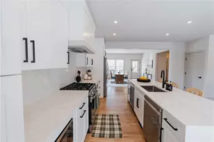 299 Jastram St, Providence, RI 02908 - Photo 10