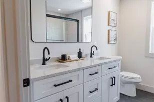 299 Jastram St, Providence, RI 02908 - Photo 22