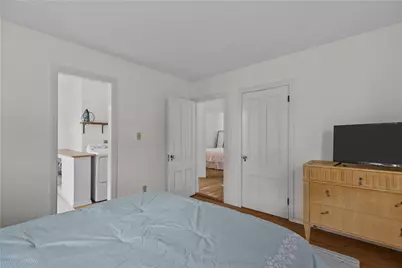 65 Kingston Avenue, Newport, RI 02840 - Photo 14