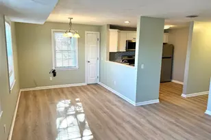 101 Marlborough St, East Greenwich, RI 02818 - Photo 2