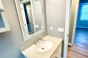 101 Marlborough St, East Greenwich, RI 02818 - Photo 10