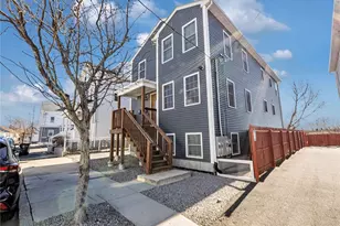 65 Marietta St, Providence, RI 02904 - Photo 14