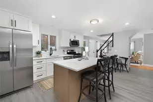 374 Crandall Rd, Tiverton, RI 02878 - Photo 4