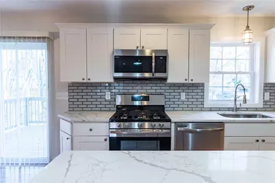 100 Brentwood Avenue, Warwick, RI 02886 - Photo 14
