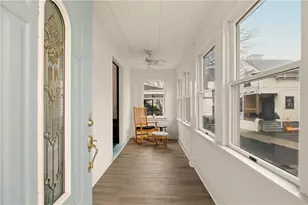 27 Dean Ave, Newport, RI 02840 - Photo 4