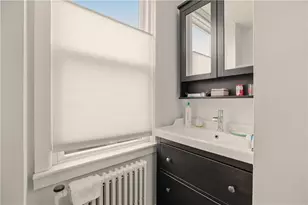 27 Dean Ave, Newport, RI 02840 - Photo 20