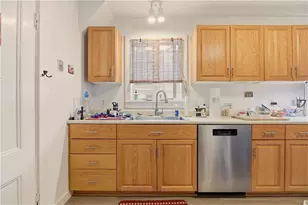 27 Dean Ave, Newport, RI 02840 - Photo 14