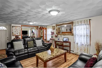 73 Trenton Street, Providence, RI 02906 - Photo 4