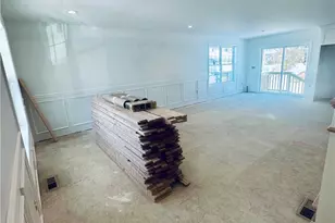 10 Dale Ave, Cranston, RI 02910 - Photo 4