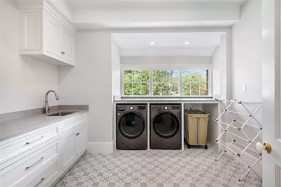 7 Red Cross Avenue, Newport, RI 02840 - Photo 32