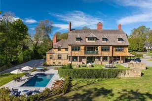 7 Red Cross Ave, Newport, RI 02840 - Photo 1