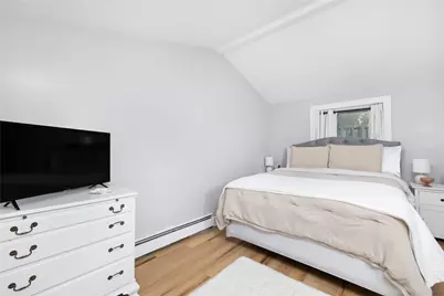 267 Green End Avenue, Middletown, RI 02842 - Photo 10