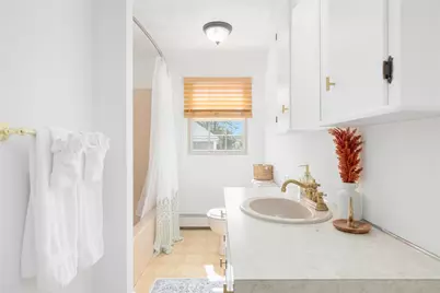 45 E Street, Bristol, RI 02809 - Photo 10