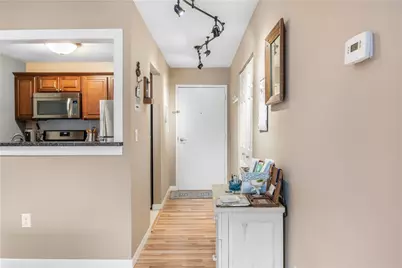 752 Quaker Lane #A314, Warwick, RI 02818 - Photo 10