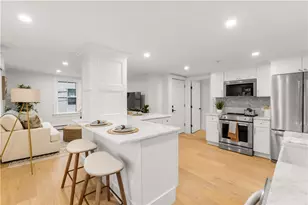 51 Poplar St, Newport, RI 02840 - Photo 2