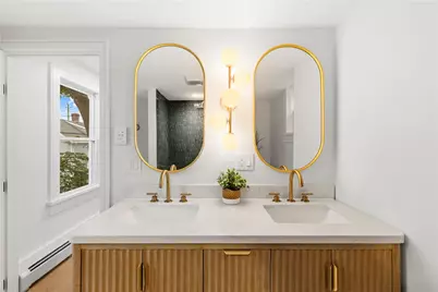 51 Poplar Street #3, Newport, RI 02840 - Photo 12