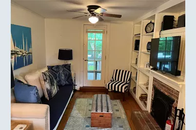 381 Third Beach Road, Middletown, RI 02842 - Photo 2