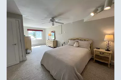 83 Eustis Avenue, Newport, RI 02840 - Photo 18