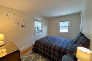 83 Eustis Ave, Newport, RI 02840 - Photo 8