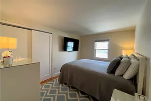 83 Eustis Ave, Newport, RI 02840 - Photo 6